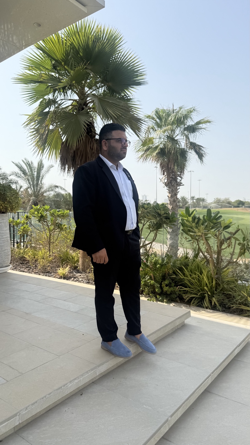مجید سراجی در بازدید از فضای سبز یک پروژه در دبی